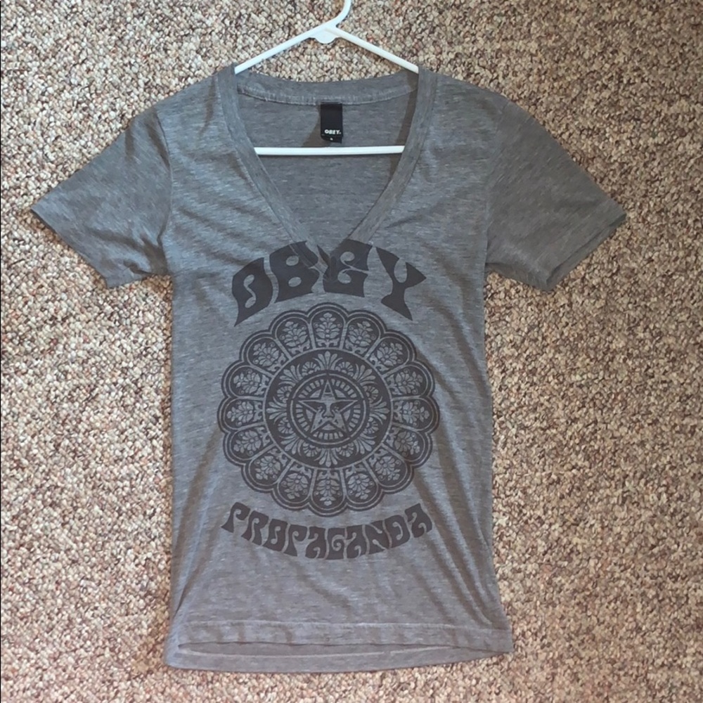 Short sleeve tee